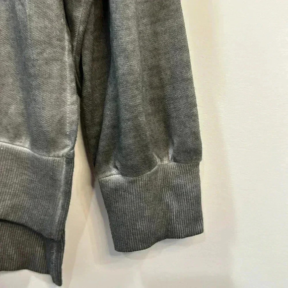 Dantelle Gray Hooded Oil Dye Top with Rib Trim - Size M - Picture 4 of 10